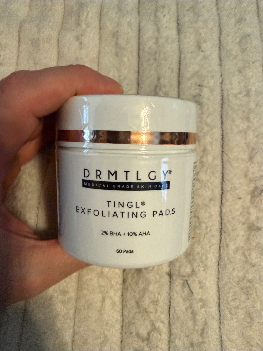DRMTLGY White & Rose Gold Tingle Exfoliating Pads - 60 Count